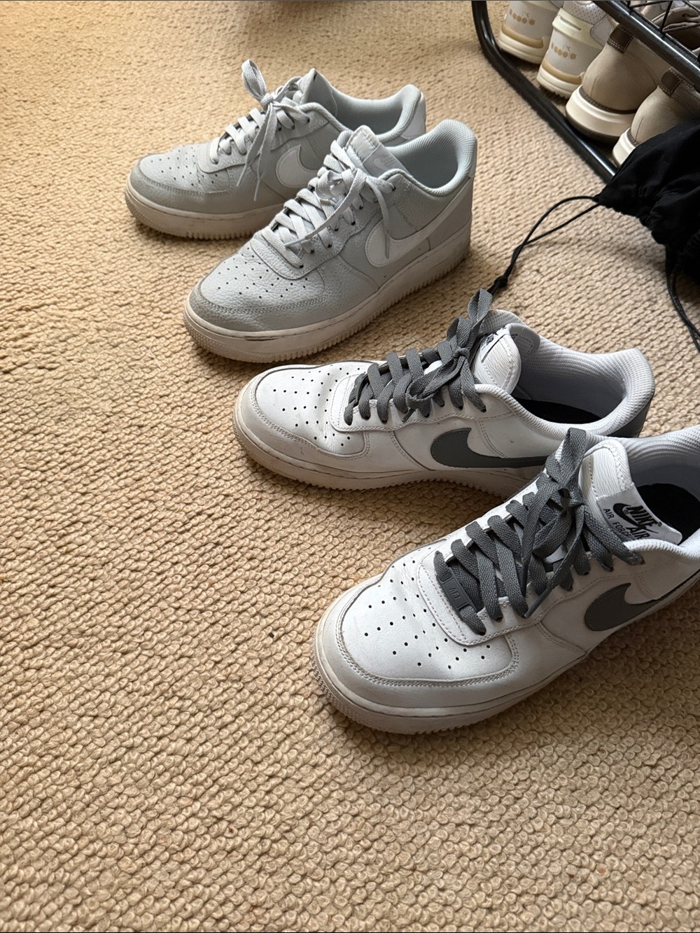 Nike Low-Top Sneakers in White & Light Gray